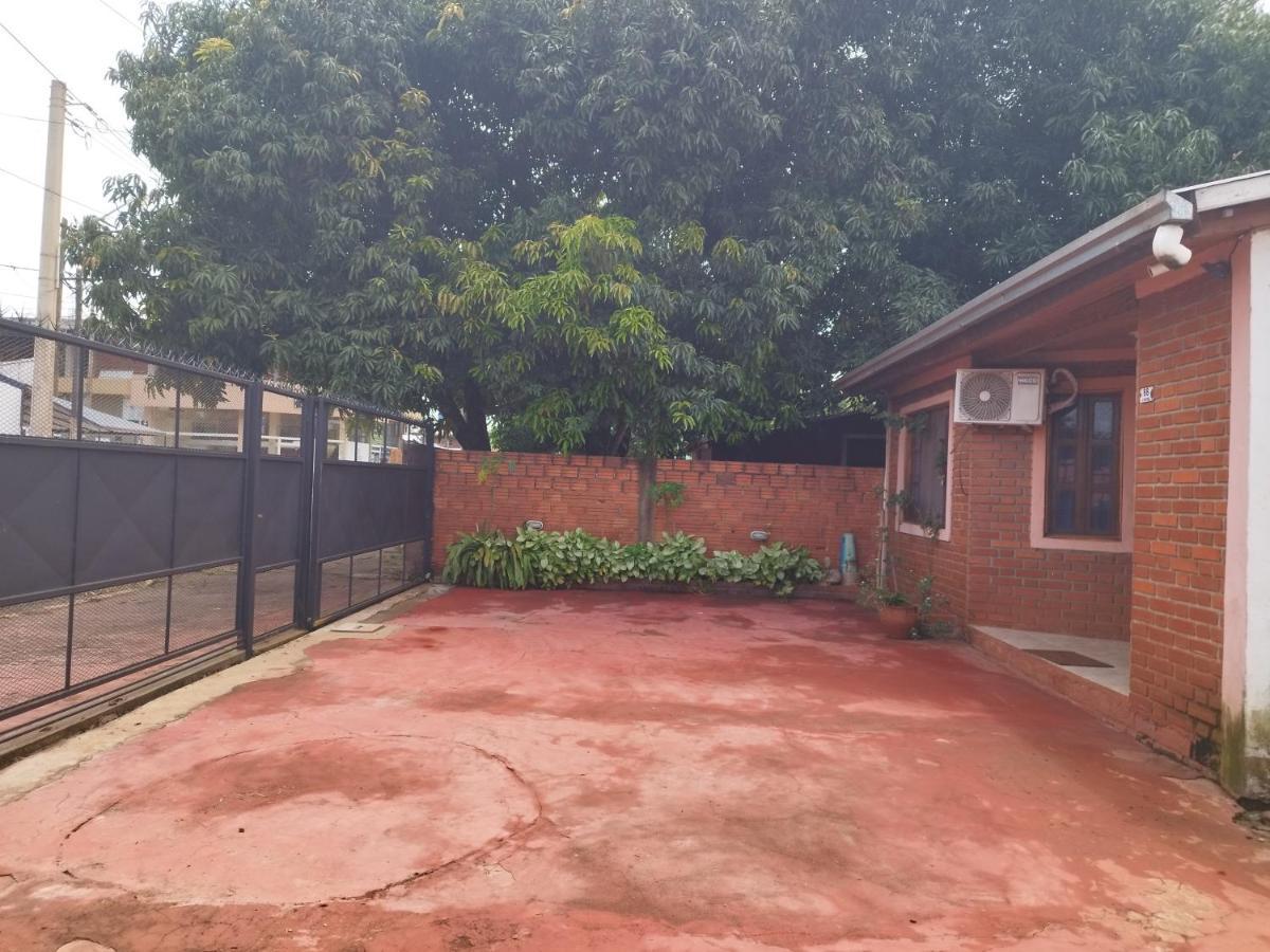 Dona Rosa Villa Puerto Iguazu Exterior photo