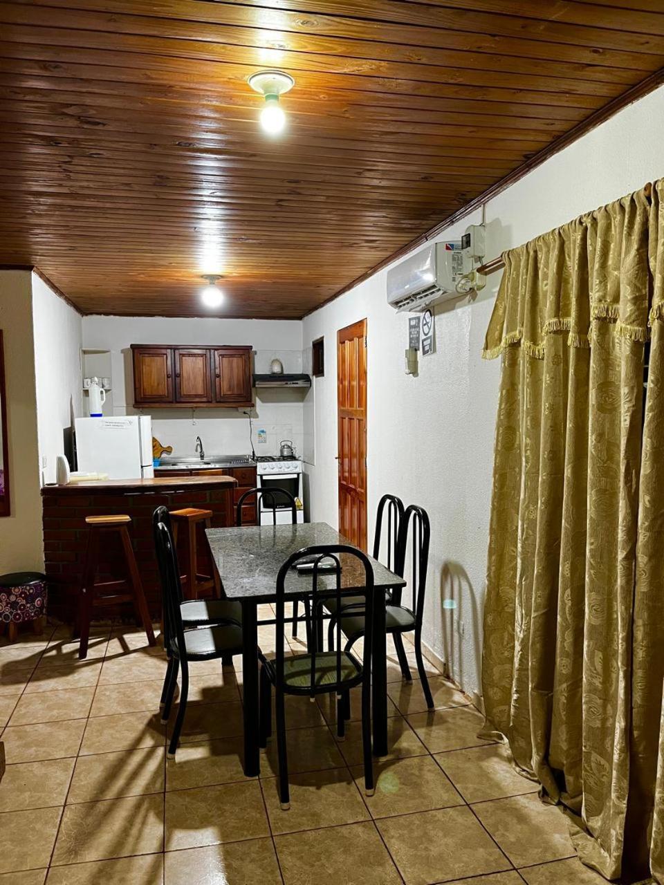 Dona Rosa Villa Puerto Iguazu Exterior photo