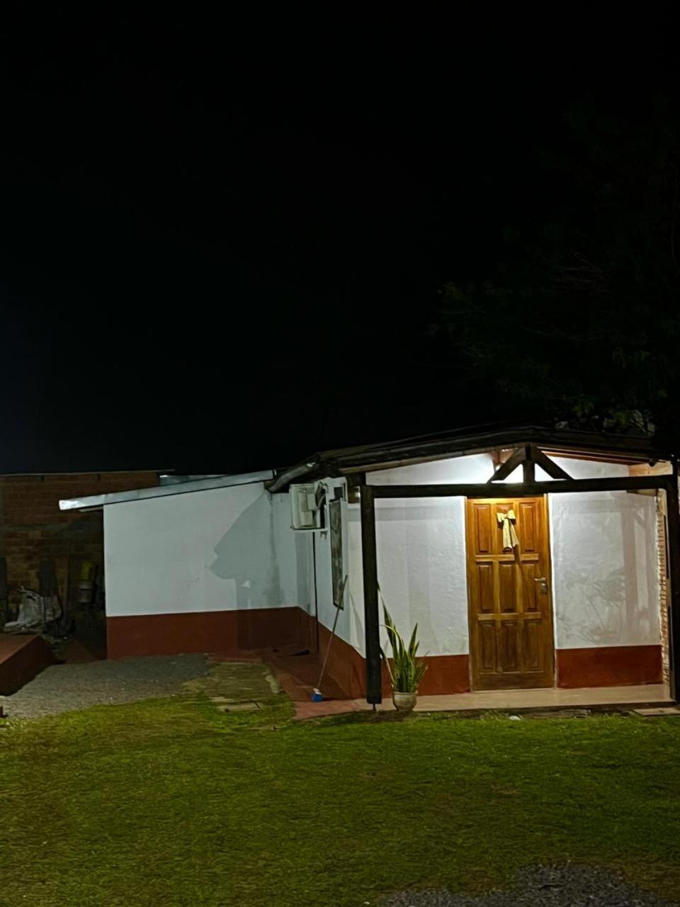 Dona Rosa Villa Puerto Iguazu Exterior photo
